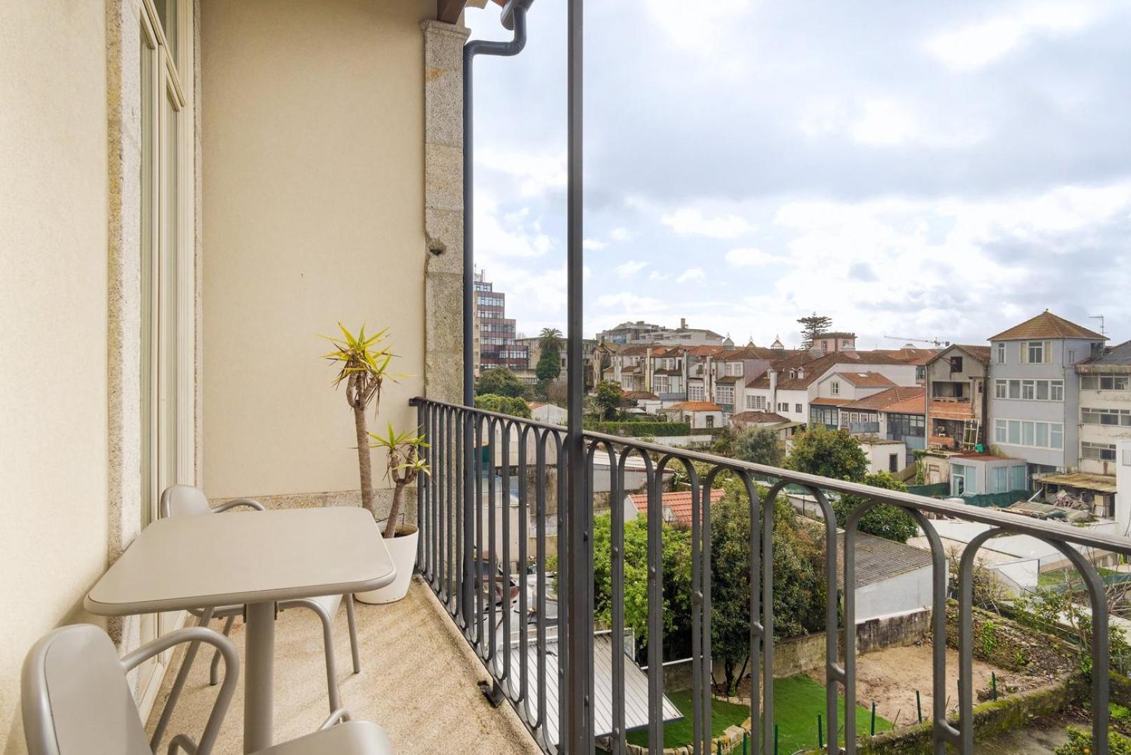 Guestready - Urban Oasis With Private Balcony Apartment Порто Екстериор снимка
