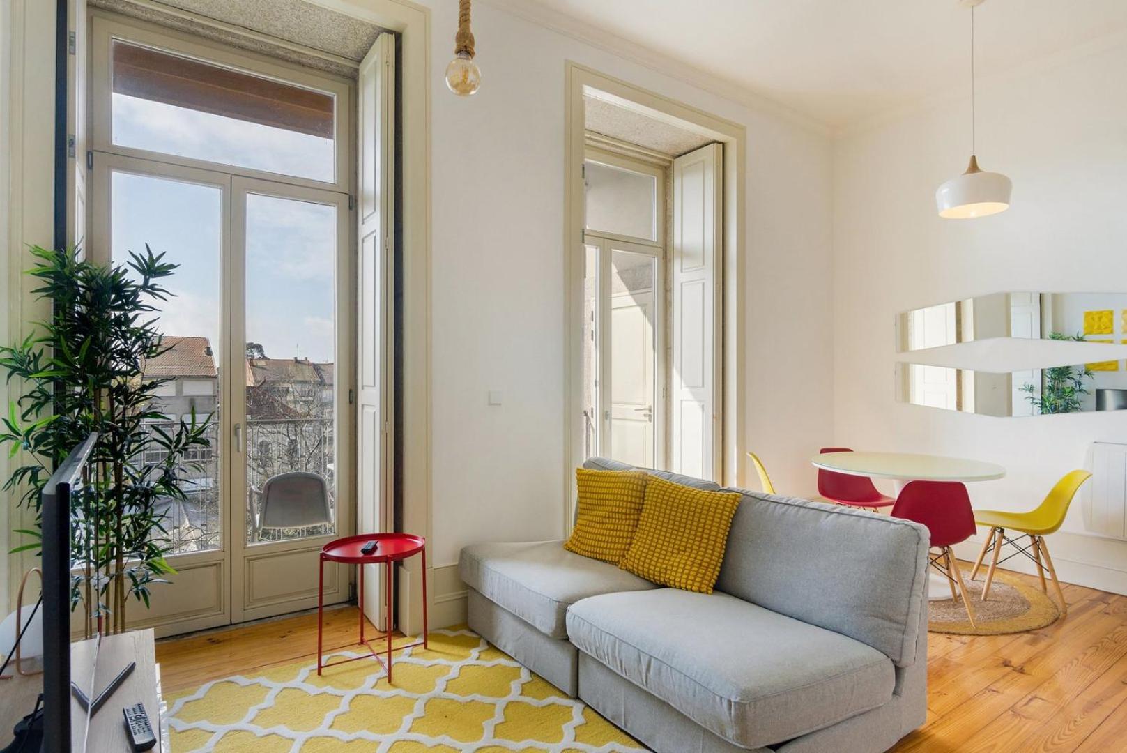 Guestready - Urban Oasis With Private Balcony Apartment Порто Екстериор снимка